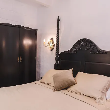 Vallletta Collection - St Johns Maisonette *
