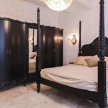 Vallletta Collection - St Johns Maisonette